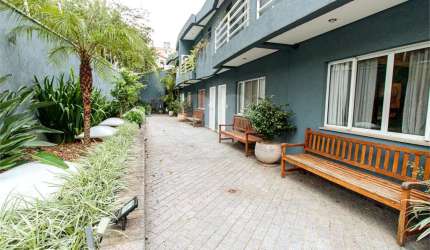 Perdizes! Imperdível Casa de condomínio. 3 dorms, suite e 3 vagas. Próx. ao metrô Vila Madalena