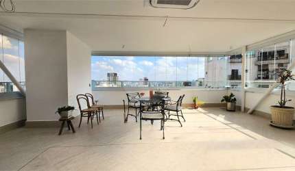 Sabe aquela varanda enorme com vista livre do bairro?