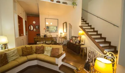 charmoso sobrado em vila, 3 dorms, 1 vaga, home office com 2 salas , lareira