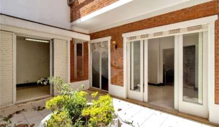 Casa Residencial/Comercial 300 m² , 4 dormitorios, 1 suite master, 2 vagas no Ibirapuera