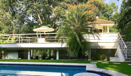 Sobrado a  Venda com 4 quartos no  Alto da Boa Vista