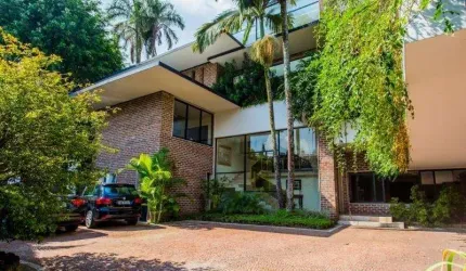 MANSÃO NOBRE NA CIDADE JARDIM
