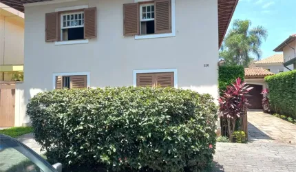 MANSÃO NA CIDADE JARDIM/RUA TRANQUILA E SEGURA/4 DORM./1SUITE