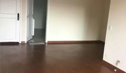 Apartamento com 3 quartos, seno 01 suíte, próximo estação do metrô.- preço de ocasiao