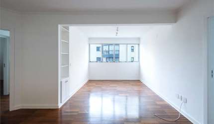 Itaim - 2 dormitórios - lavabo - 1 vaga - 92 m² AU - rua tranquila - reformado