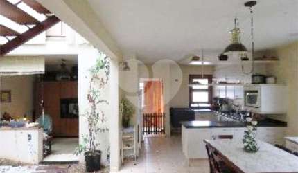 Sobrado à venda no Planalto Paulista c/300 m2 - 4 Quarto/1 Suíte/3 Vagas na garagem - Metrô S.Judas