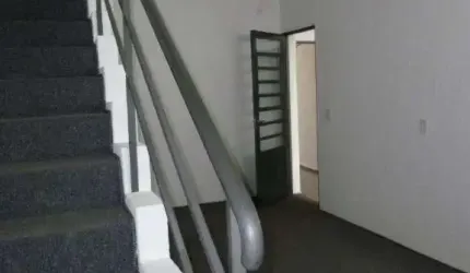 sobrado comercial na Vila Romana com garagem e edícula