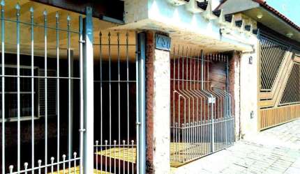 CASA TERREA A VENDA NA REGIÃO DA SAÚDE !!
