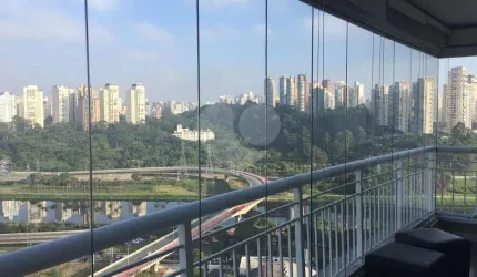Apartamento reformado com 2 suítes, varanda gourmet e 2 vagas a venda na Granja Julieta