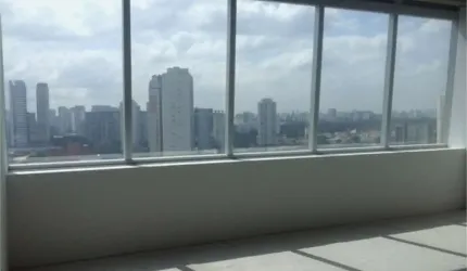 Sala comercial em empreendimento premiado!