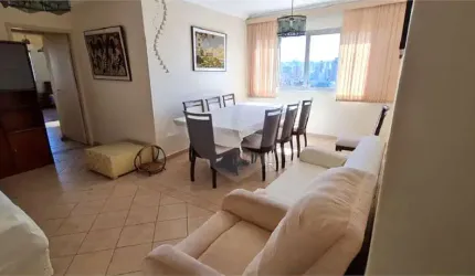 Apto bem iluminado e ventilado contendo 3 dormitórios para venda na Vila Clementino