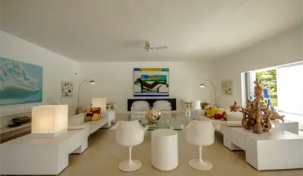 Casa para venda na Praia de Pernambuco com vista para o Golfe Club com 7 suítes, 2.200m²,