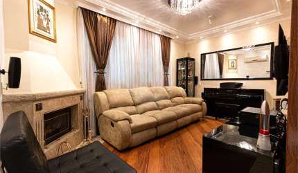 Casa de 178m² com 2 Quartos e 4 banheiros à Venda em Indianópolis - SP