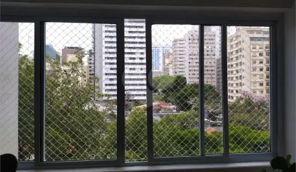 Apartamento à venda com 2 dormitórios