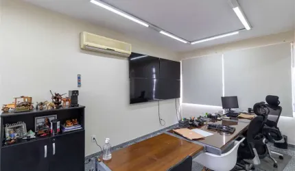 Sobreloja comercial a venda na Rua Augusta