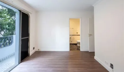 Vila Nova Conceição - 130 m² - 3 dorm. ( 1 suíte com terraço) - 1 vaga - próx. Parque do Ibirapuera