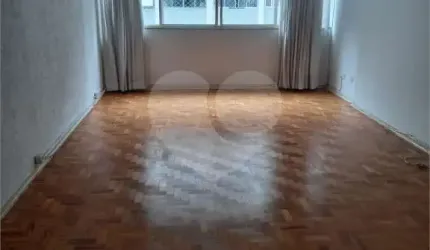Apartamento nos Jardins com 3 dormitórios e 1 Vaga
