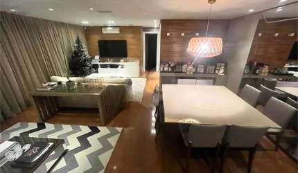 Apartamento à venda com 144m², 3 quartos e 3 vagas