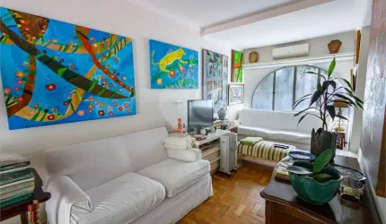 Casa próxima ao Colégio Saint Paul e todo o comércio da Gabriel Monteiro dos Santos.