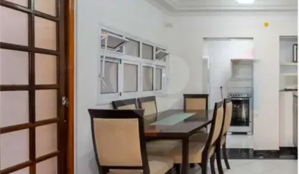 Casa de vila aconchegante. Toda reformada
