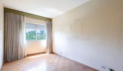 Jardim Europa. 3 dts, 1 suite, 1 vaga.