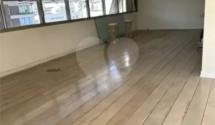 3 dormitórios 1 suíte 1 vaga andar alto com vista e ensolarado no coração dos jardins, próximo metrô