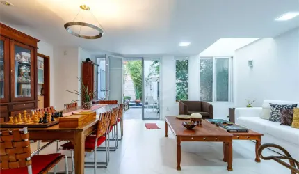 Casa Vila Nova Conceição com 3 suítes, 3 dormitório, 2 escritórios e 3 vagas...