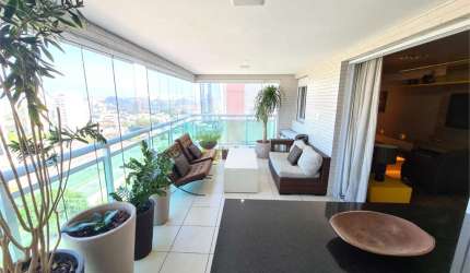 Belo apartamento 1 suíte com closet e home office integrado, andar alto, vista aberta!