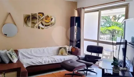 Apartamento de 95m2, 3 dormitórios, 1 suíte, varanda, 1 vaga demarcada, lazer completo, em Pinheiros