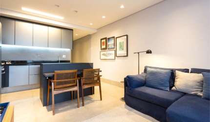 Apartamento totalmente decorado em prédio disputado na Vila Nova conceição