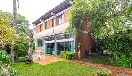 Casa com 4 quartos no Pacaembú , icone da arquiitetura moderna