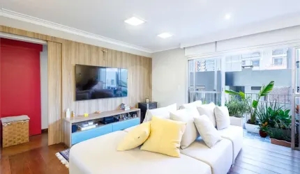 Apartamento para venda em Moema reformado e mobiliado fora da rota!