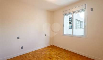 Apartamento com 3 Dormitórios, 3 suítes à venda,94m² - Vila Nova Conceição