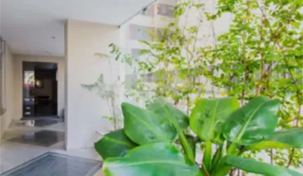Apartamento de  118 m², a 250 m da Av. Paulista e da Estação Brigadeiro do Metro.