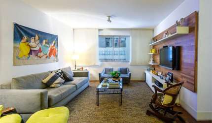 Apartamento de 140 m² com 3 dormitórios, 1 suíte, 1 vaga no Itaim Bibi