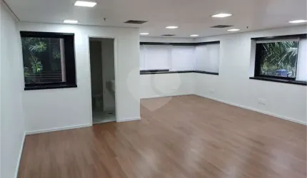Conjunto Comercial Moema 60m²
