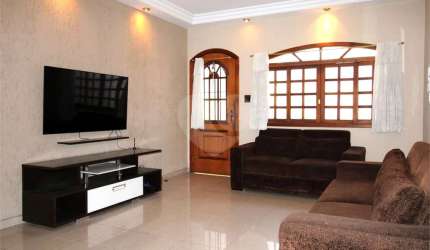 Excelente sobrado Residencial e Comercial ao lado da Rua Santa Cruz.