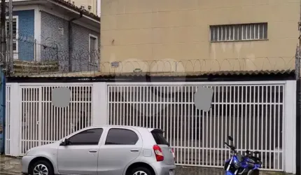 Sobrado Comercial no Campo Belo, com 6 salas, em região super valorizada. Venha conhecer.