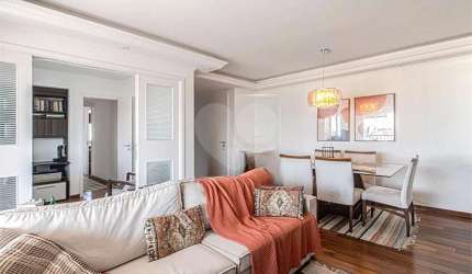 Apartamento a venda na Vila Gumercindo com 111 m², 3 dormitórios sendo 1 suíte, 2 vagas e Lazer!