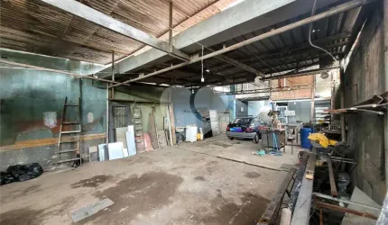 Galpão Casa Comercial a venda Bela Vista.  320 m² , 8 salas, 4 banheiros e 20 vagas. Planta flexível