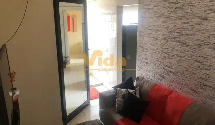 Apartamento em Conjunto Habitacional Presidente Castelo Branco - Carapicuíba, SP