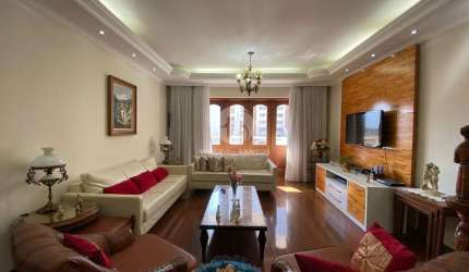 Apartamento à venda, 4 dormitórios, 1 suíte, 152 m², no Gonzaga - Santos/SP