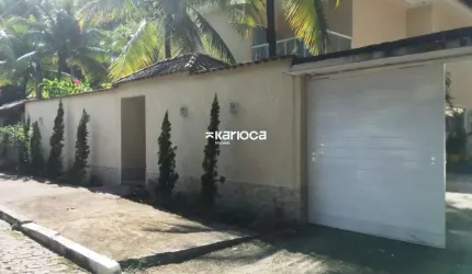 Magnifica casa com com 320m² em terreno com 612m² tendo 5 suites.