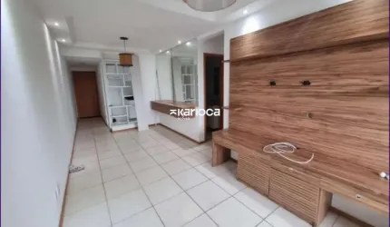 Apartamento com 73 m², 3 quartos com suíte e armários embutidos.