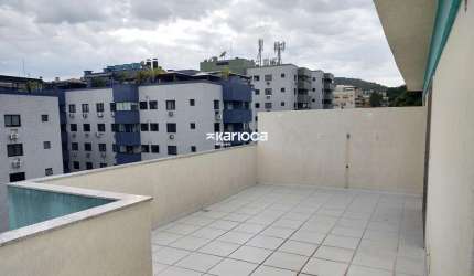 Cobertura duplex, 4 quartos sendo 2 suítes, pronta para morar.