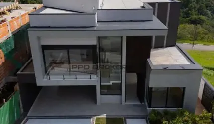 Linda casa no condomínio Reserva Santa Anna (Casa nova com planejados)