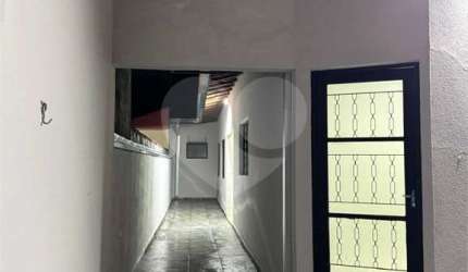 Casa com 2 quartos à venda em Jardim Santa Cruz - SP