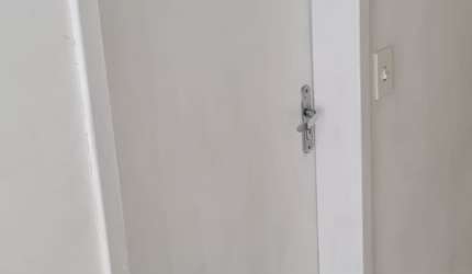 Apartamento todo reformado com garagem coberta 