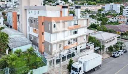 Apartamento de 03 Dormitórios com Terraço no Bairro Centro em Flores da Cunha