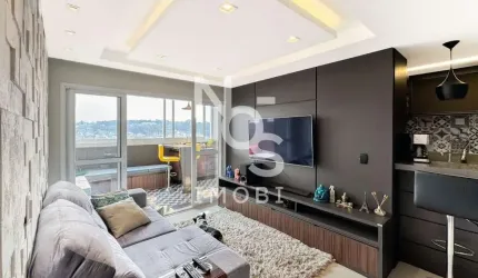 Apartamento com 03 dormitórios e ampla sacada no bairro Santa Catarina
